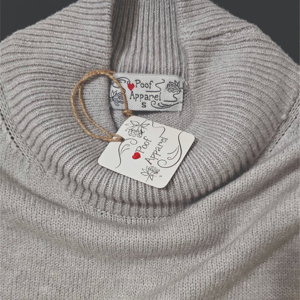 sweater - Picture 4 of 4